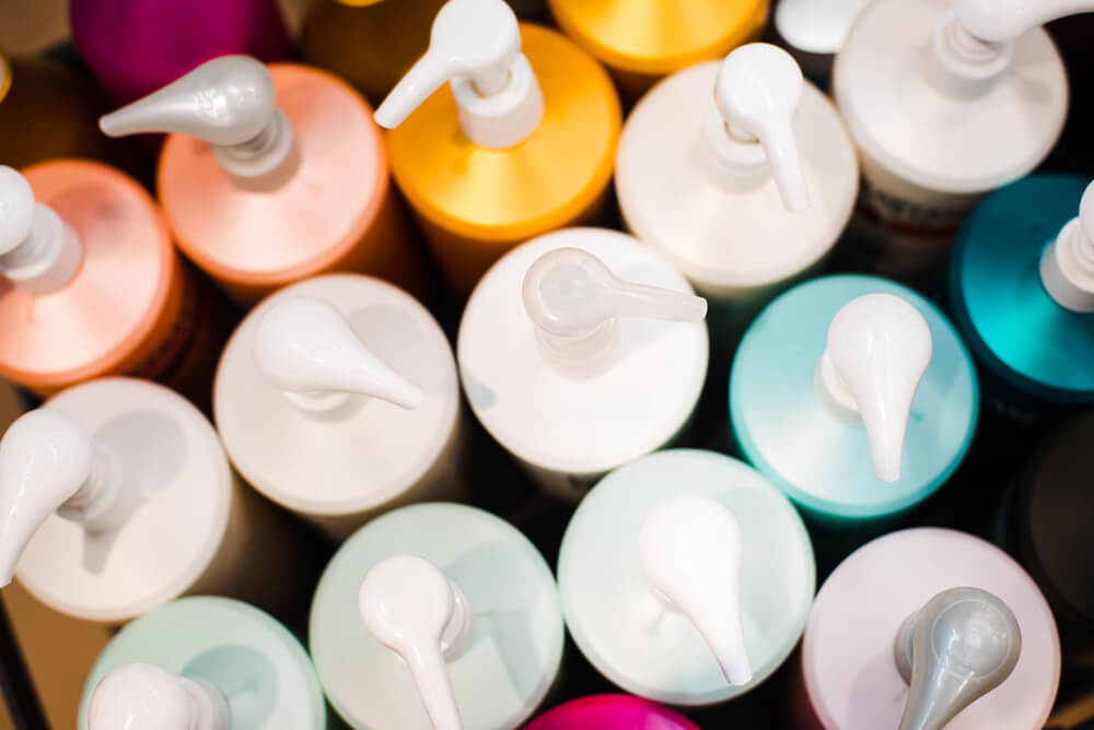Shampoo bottles -Private labeling beauty trend
