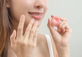 girl lip product